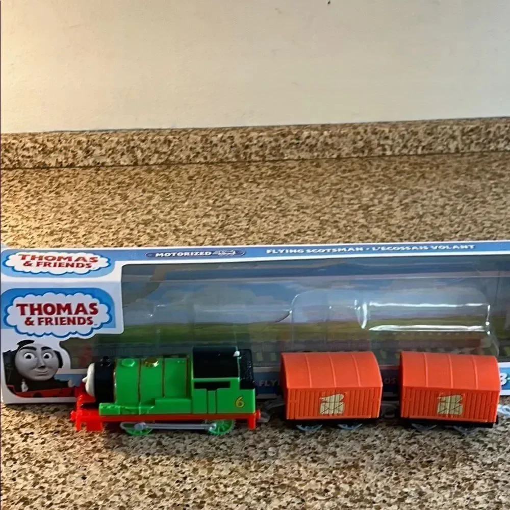Thomas & Friends Percy and mail Cars in Motor Train Set of 3. Choo Choo!